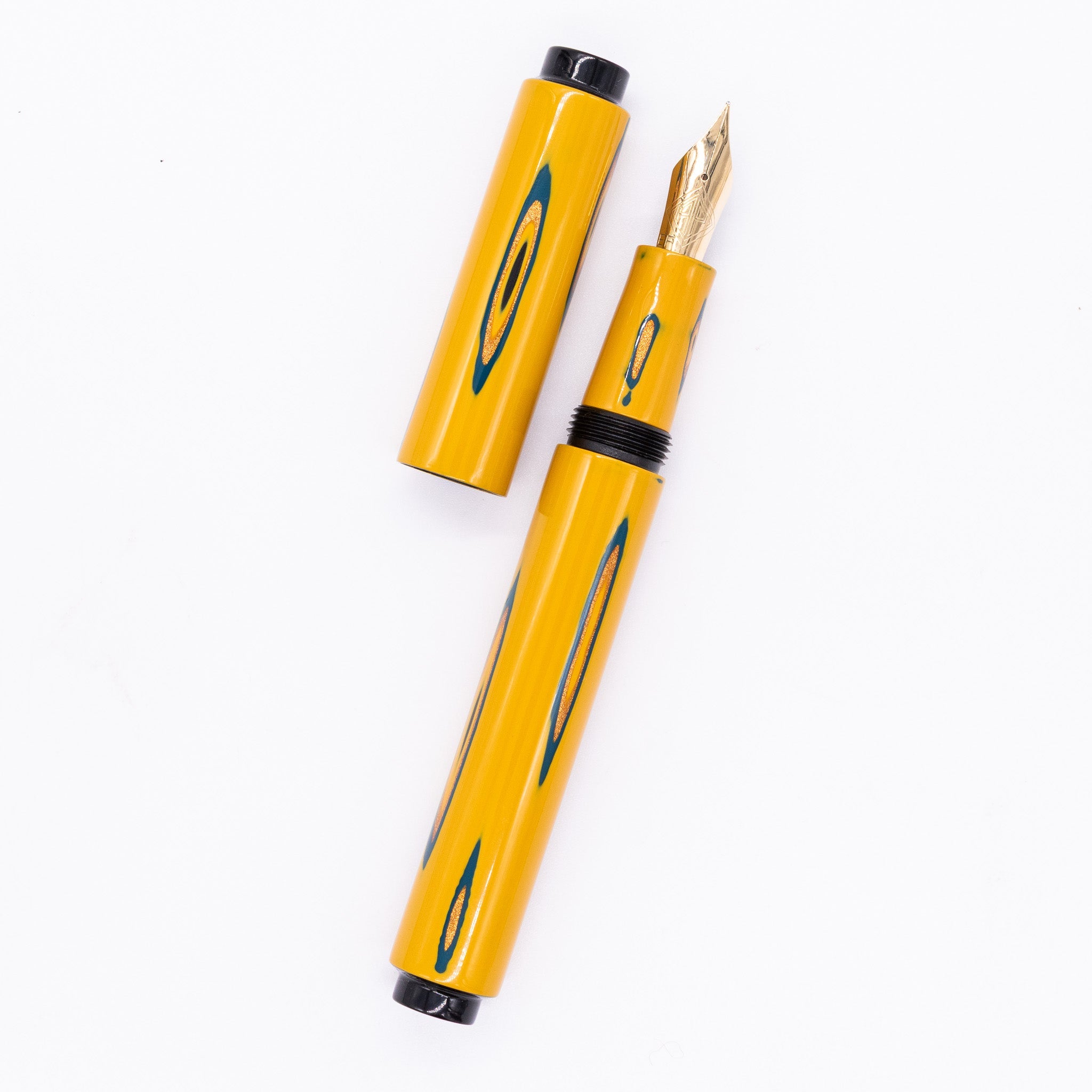 AP Limited Editions Urushi Lacquer Art Fountain Pen - Amorphous Splendour Yellow