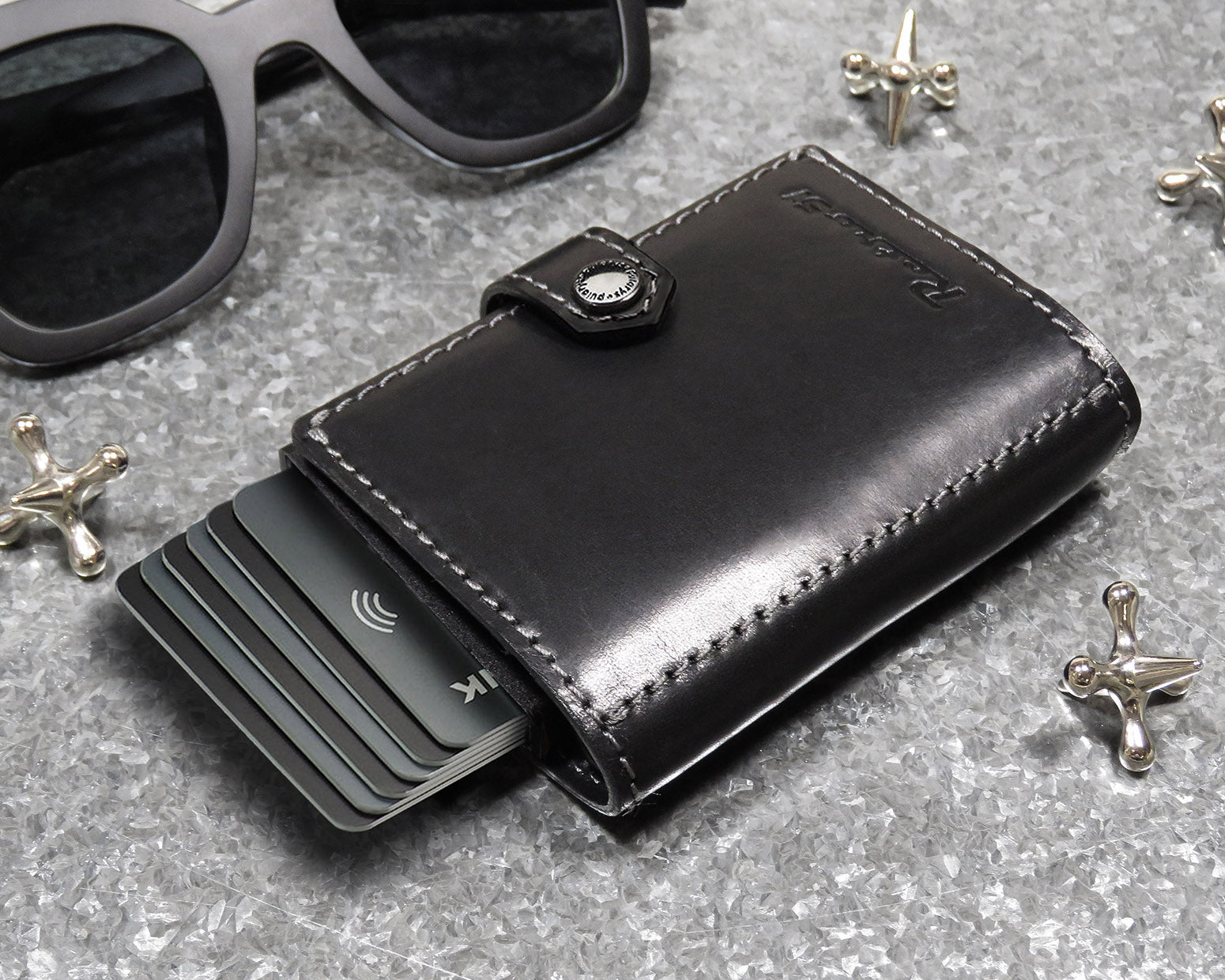 Retro51 Modern Traveler Wallet - Black With Stealth Tornado™ Elite Pen