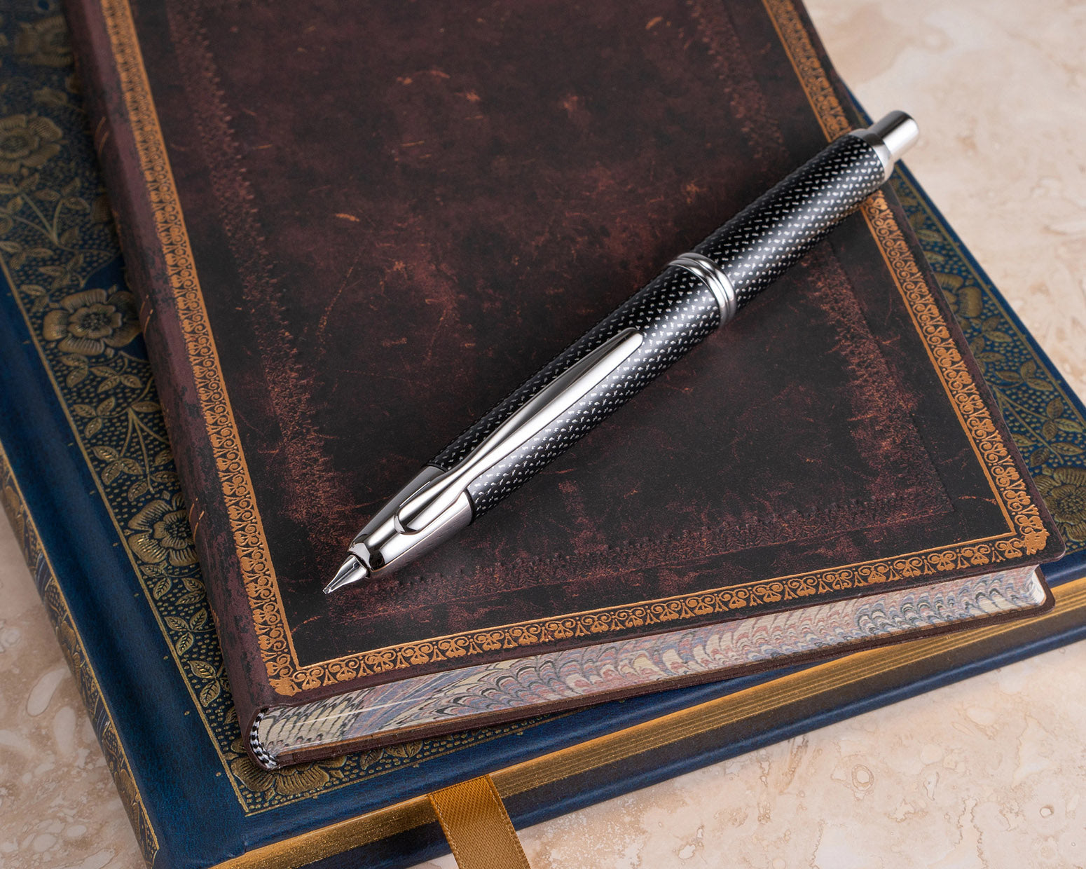 Pilot Vanishing Point Black Carbonesque / Rhodium Fountain Pen