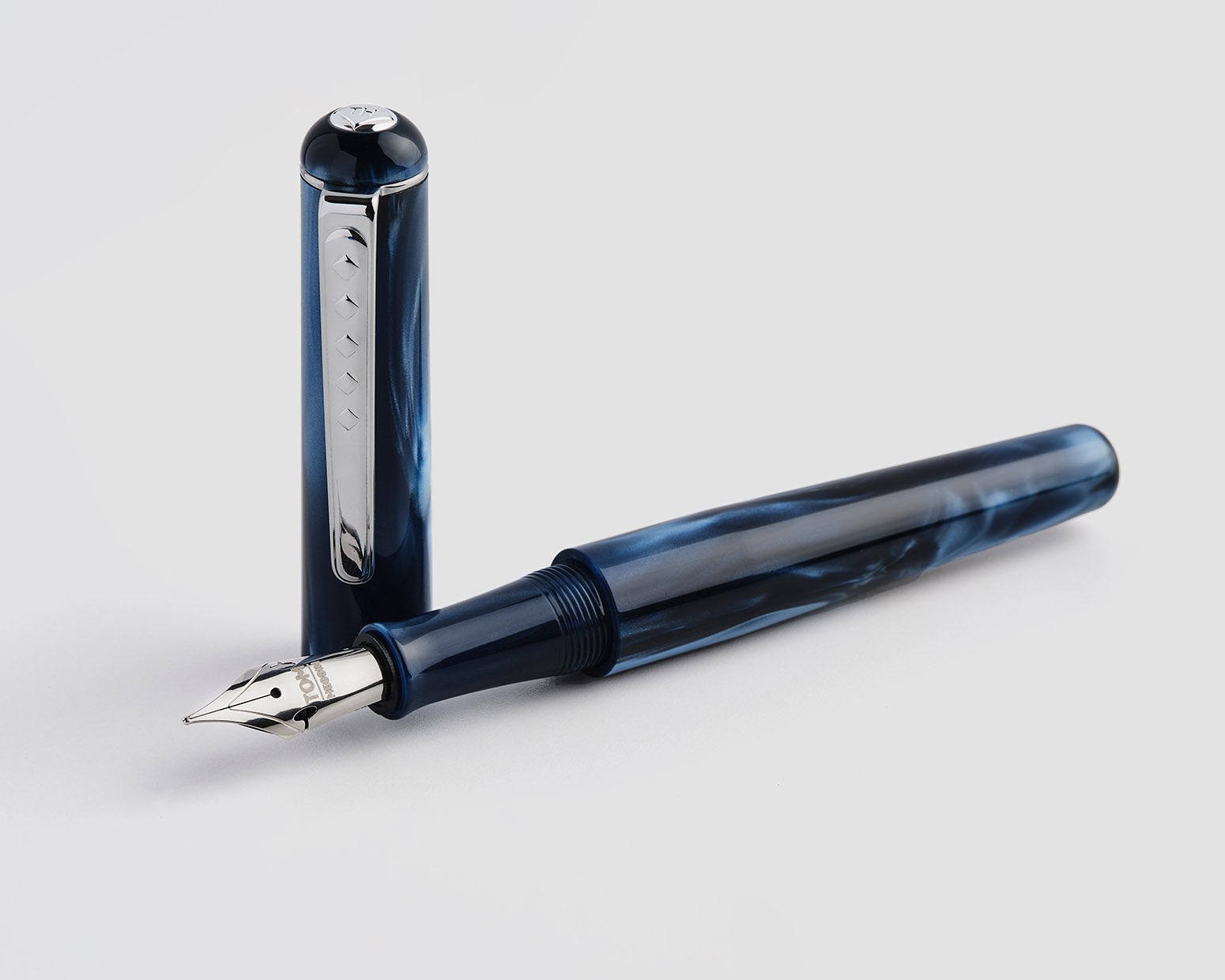 Tom Hessin Charles Collection Signature Blue Fountain Pen