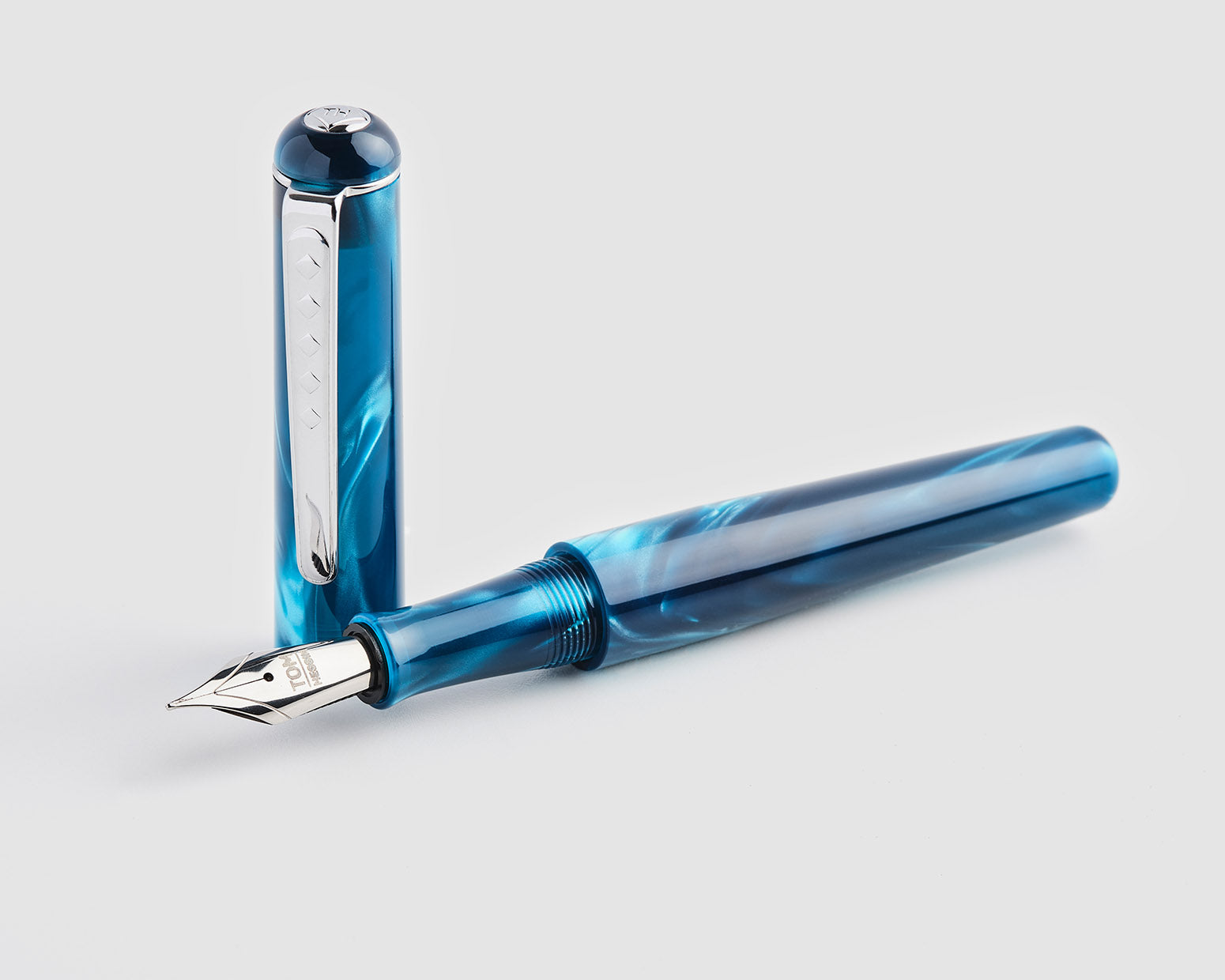 Tom Hessin Charles Collection Thames Blue Fountain Pen