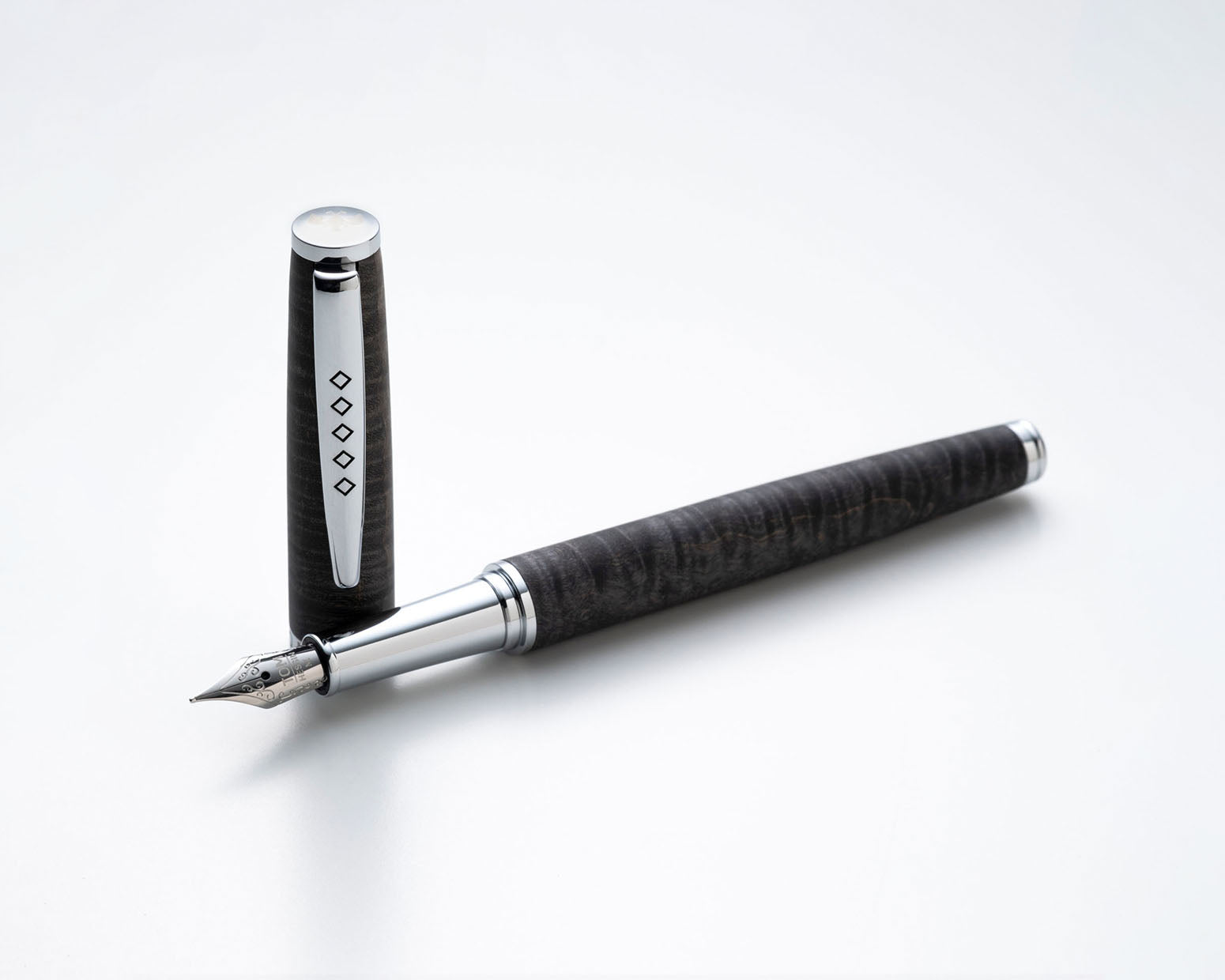 Tom Hessin Edinburgh Collection Stockbridge Stone Fountain Pen with Chrome Trim
