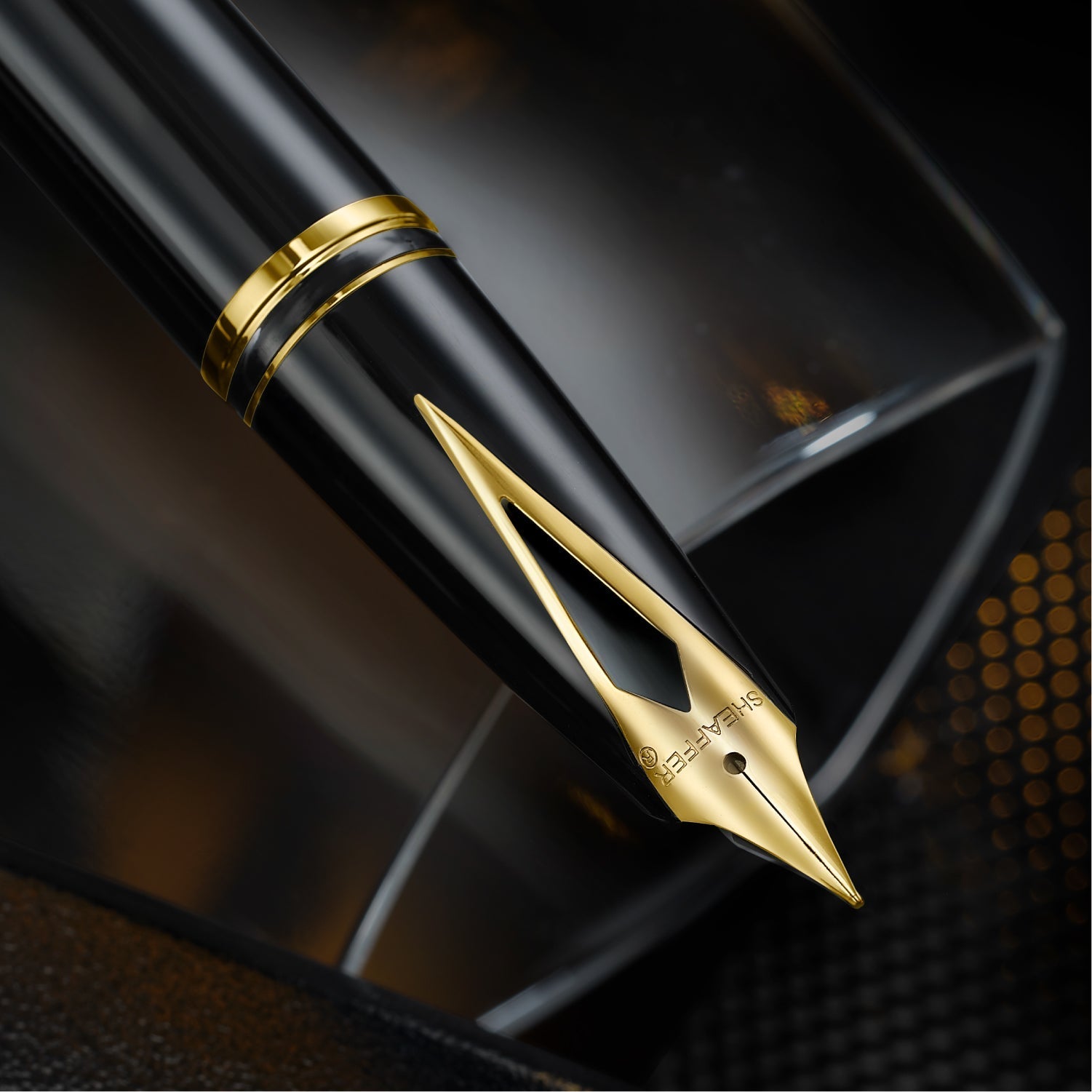 Sheaffer Legacy Glossy Black and Chrome Fountain Pen with 14k PVD Gold-Plated Inlaid Nib and Trims