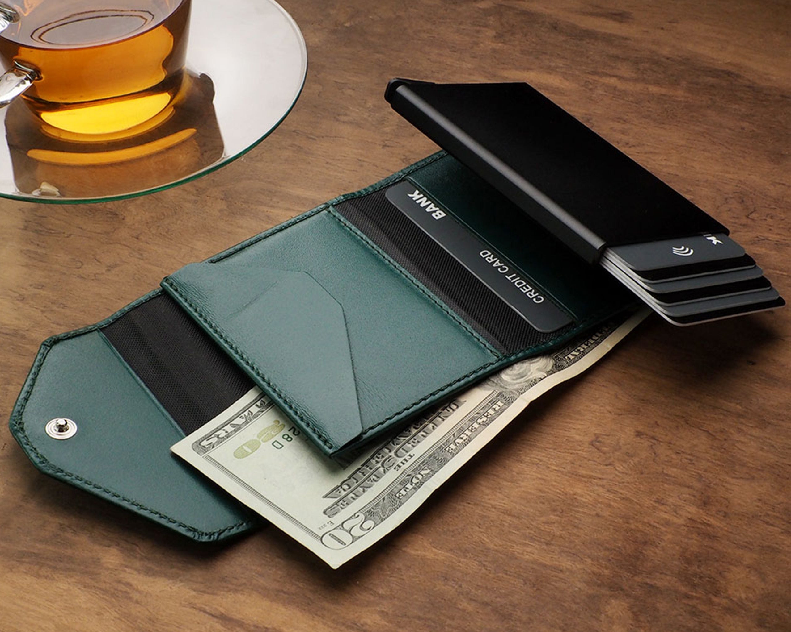 Pularys PORTER Go Wallet - Italia Leather in Green