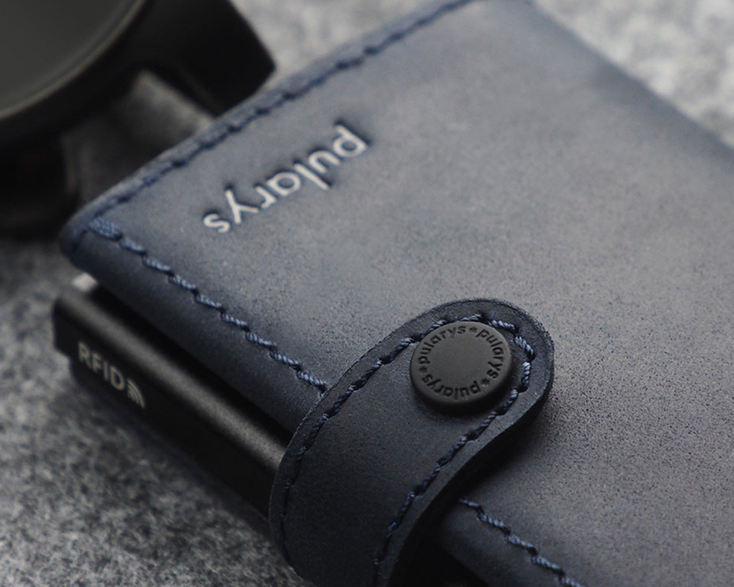 Pularys HIKER Wallet - Hunter Leather in Navy