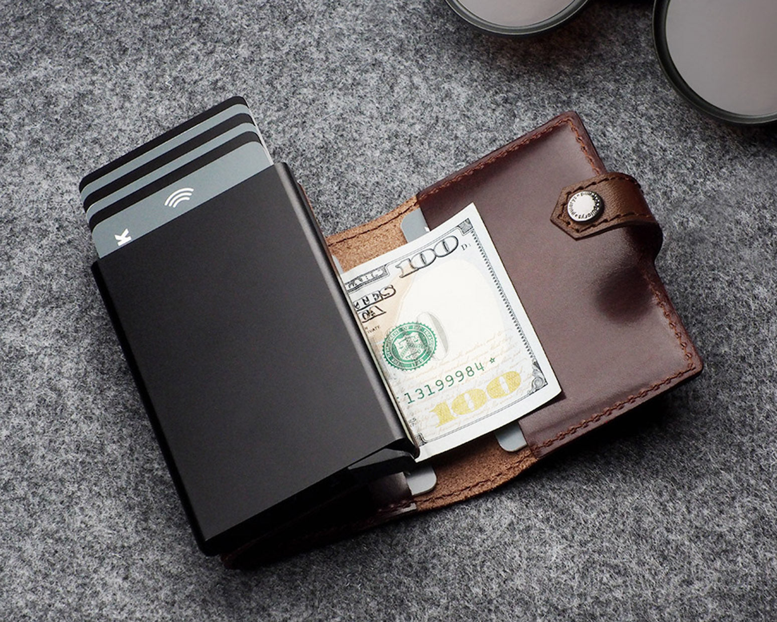 Pularys HIKER Wallet for AirTag - Nomad Leather in Brown