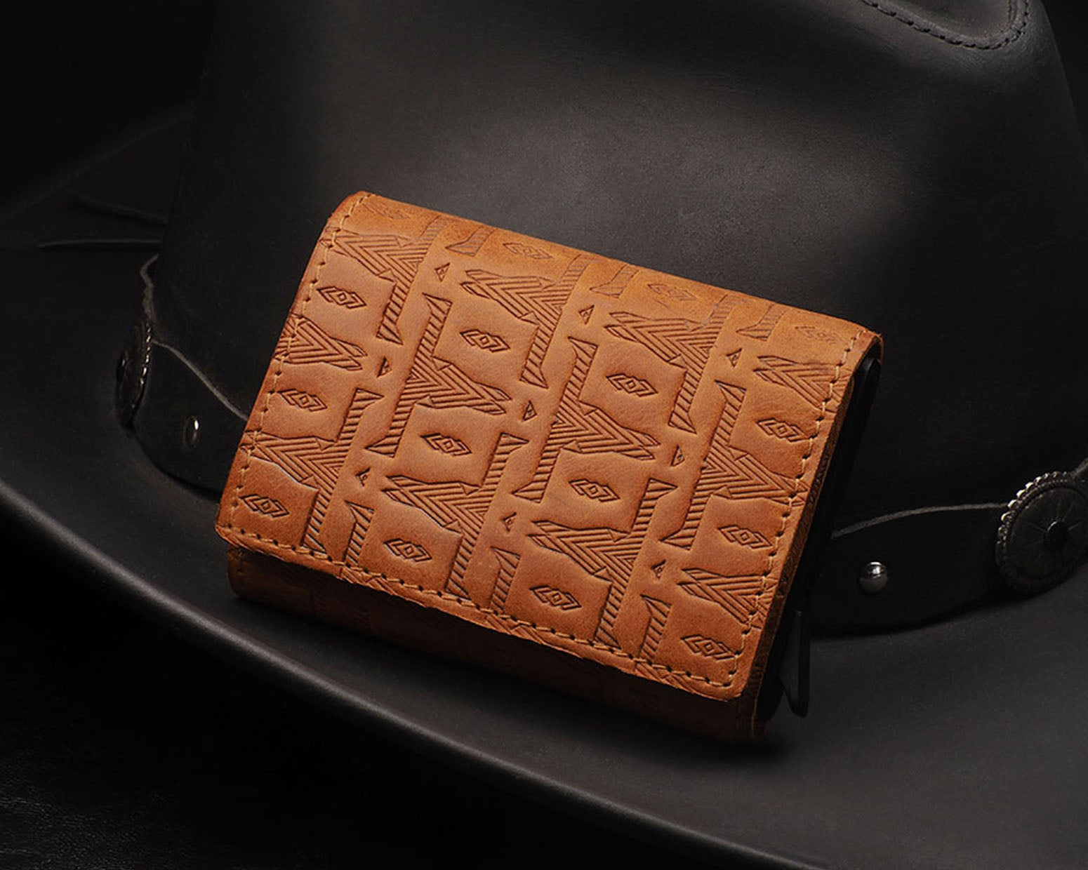 Pularys BOSTO Wallet - Native Decor in Cognac